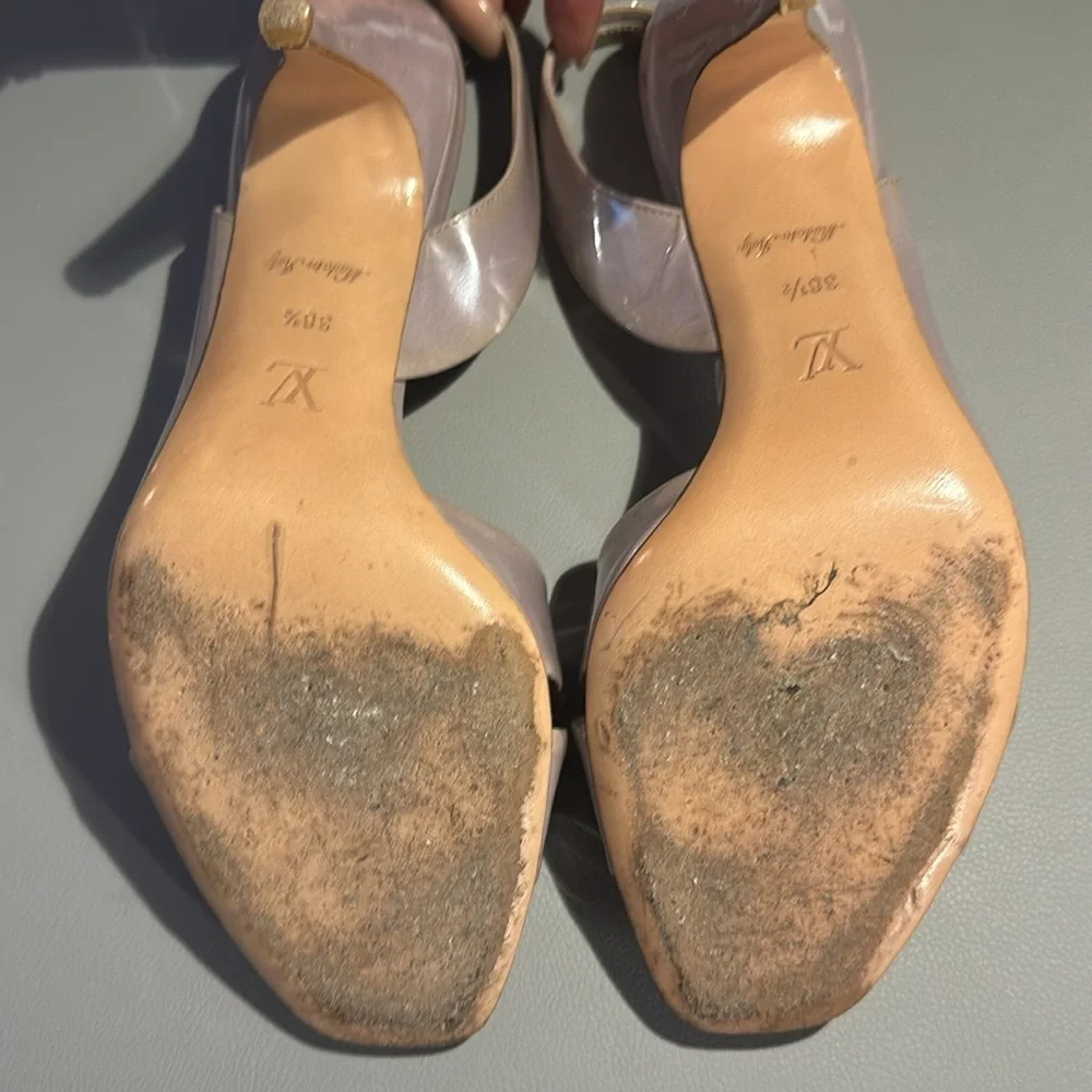 Louis Vuitton strapy heels. Lilac patent leather. size 38 1/2. - Picture 4 of 7